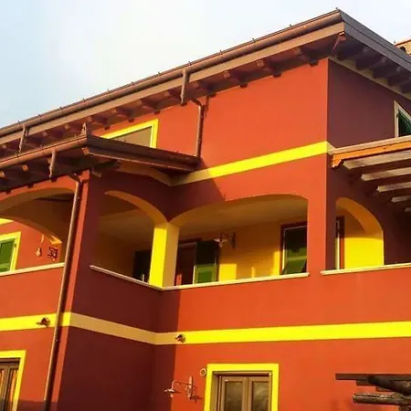 ベッド・アンド・ブレックファスト Di Luna E Di Sole サルツァーナ