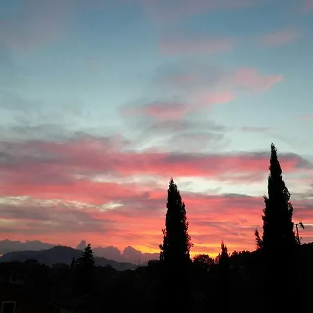 Di Luna E Di Sole ベッド・アンド・ブレックファスト