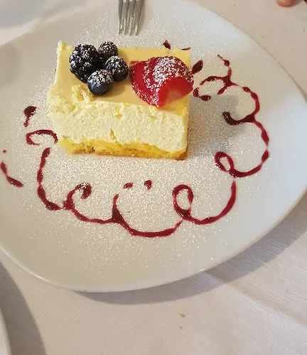 فندق مبيت وإفطار Di Luna E Di Sole 3*