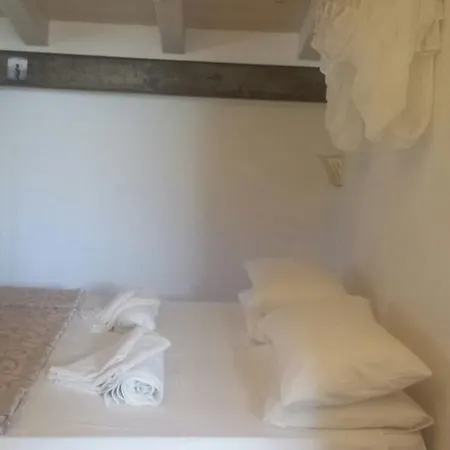 Couette-café Di Luna E Di Sole Sarzana