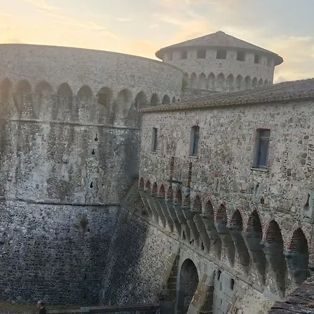 Di Luna E Di Sole Sarzana